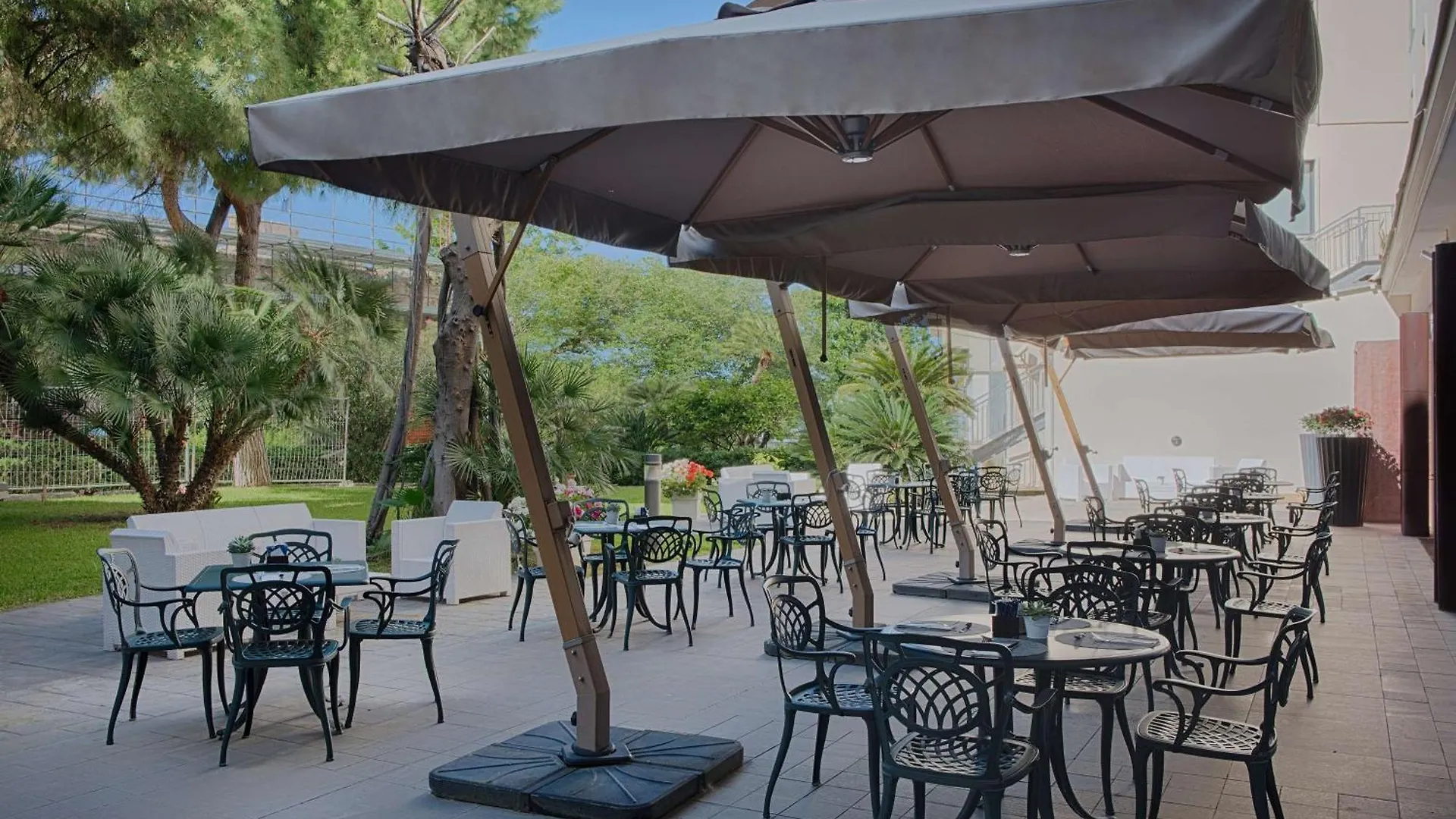 Nh Palermo Hotel