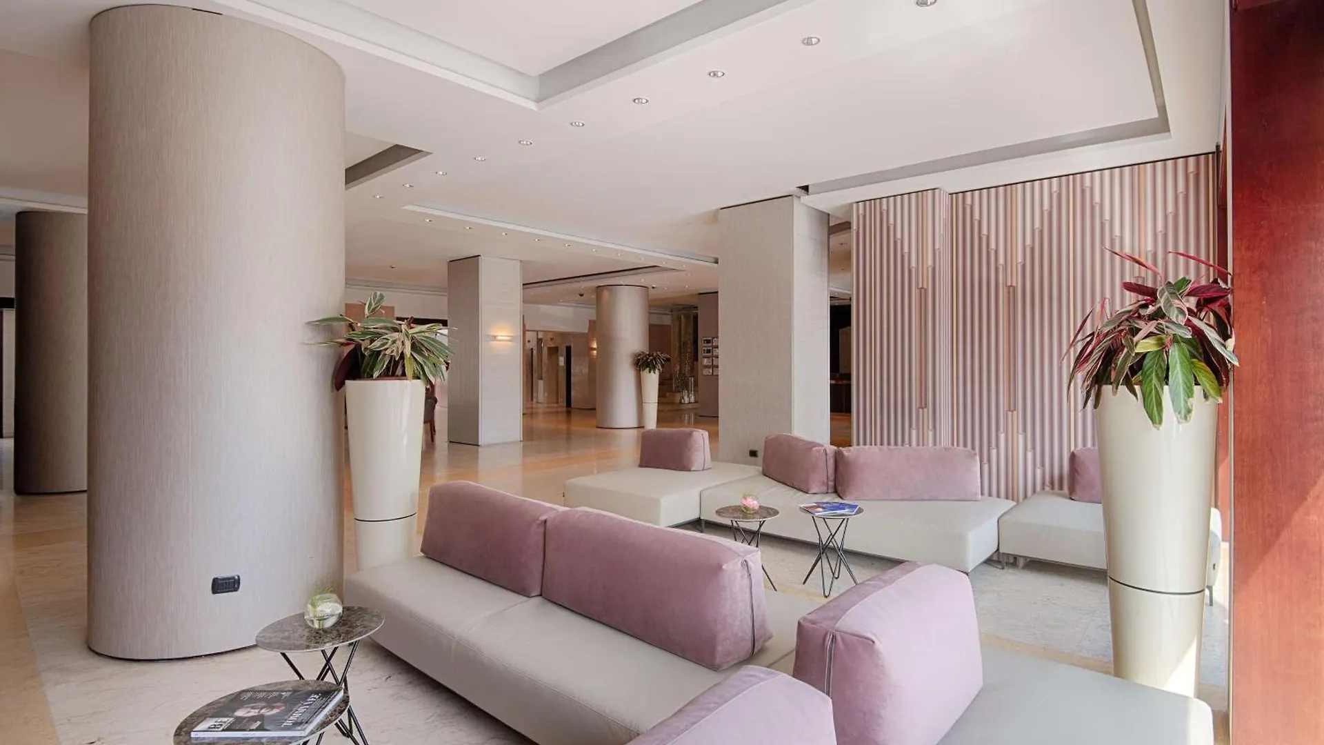 Nh Palermo Hotel
