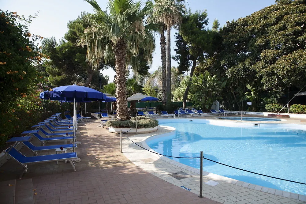 Nh Palermo Hotel
